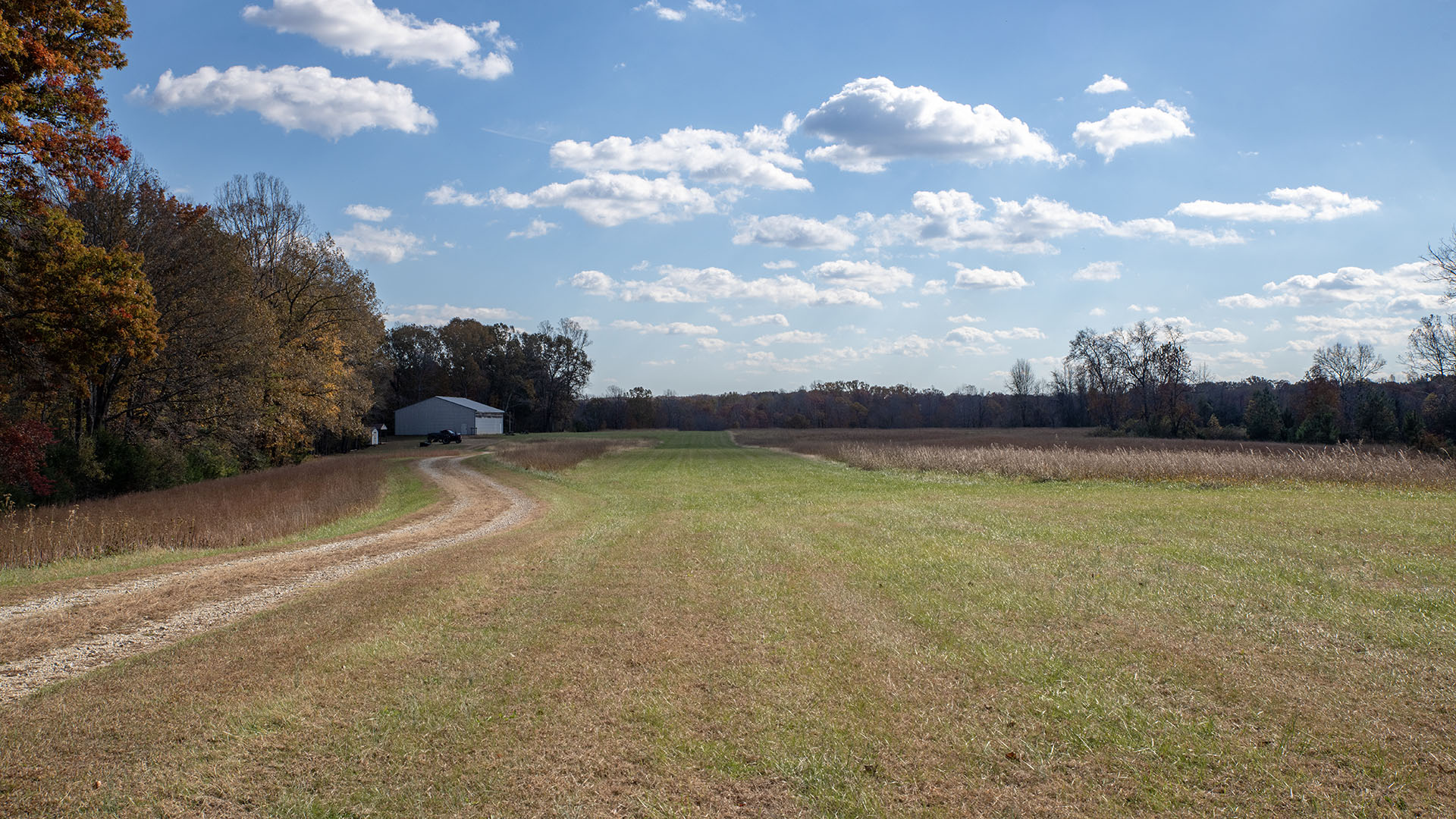 Private airstrip for sale in Virginia