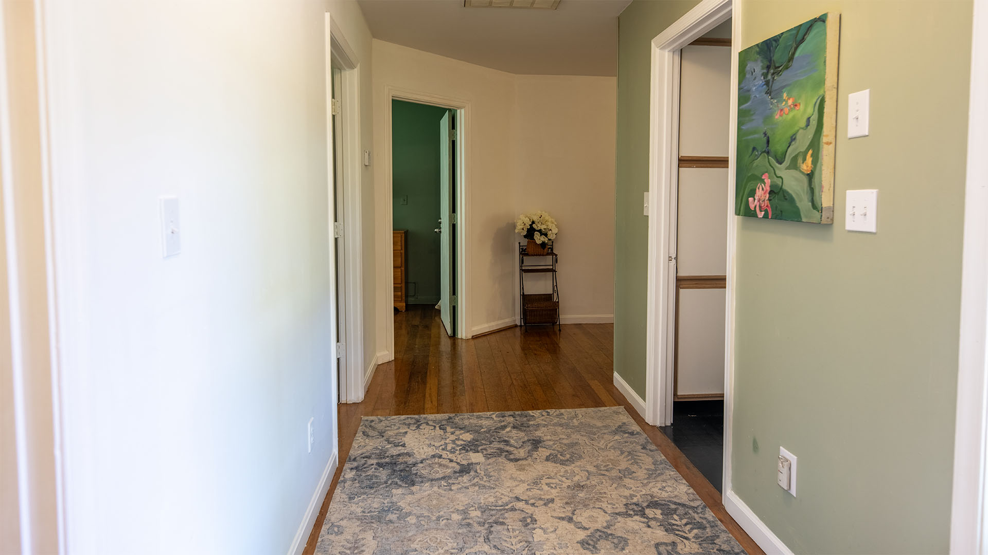 Interior hallway at 4177 Rolling Road in Scottsville VA