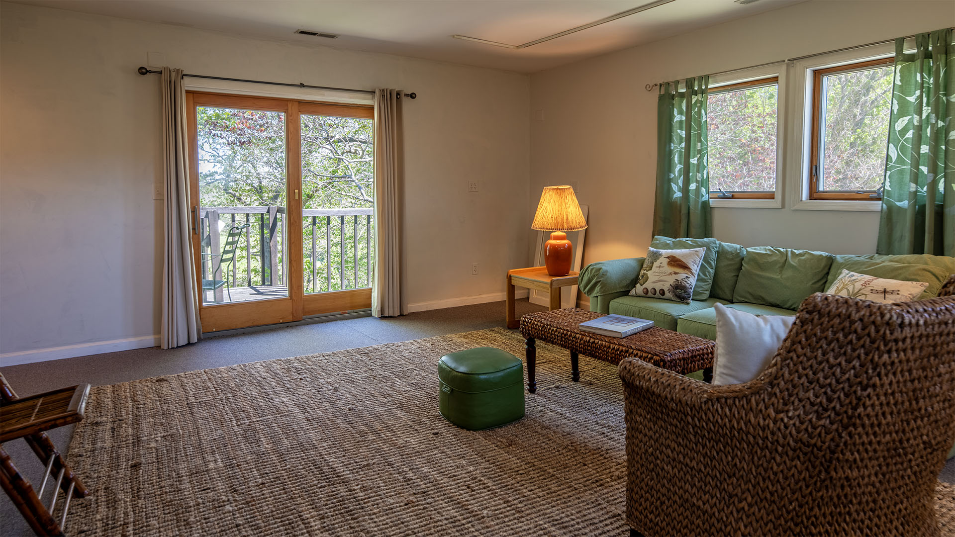 Second level den in Scottsville Virginia home