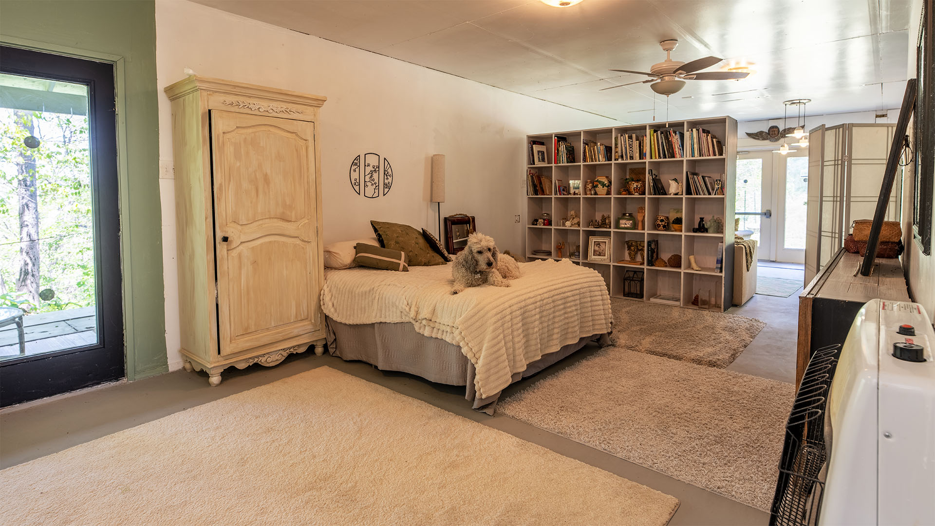 Bedroom in detached studio at Scottsville VA home