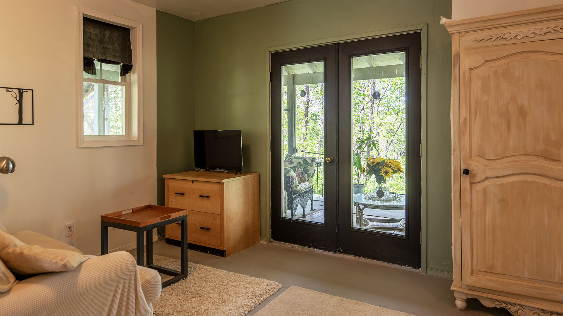 Sitting area in detached studio at Scottsville VA home