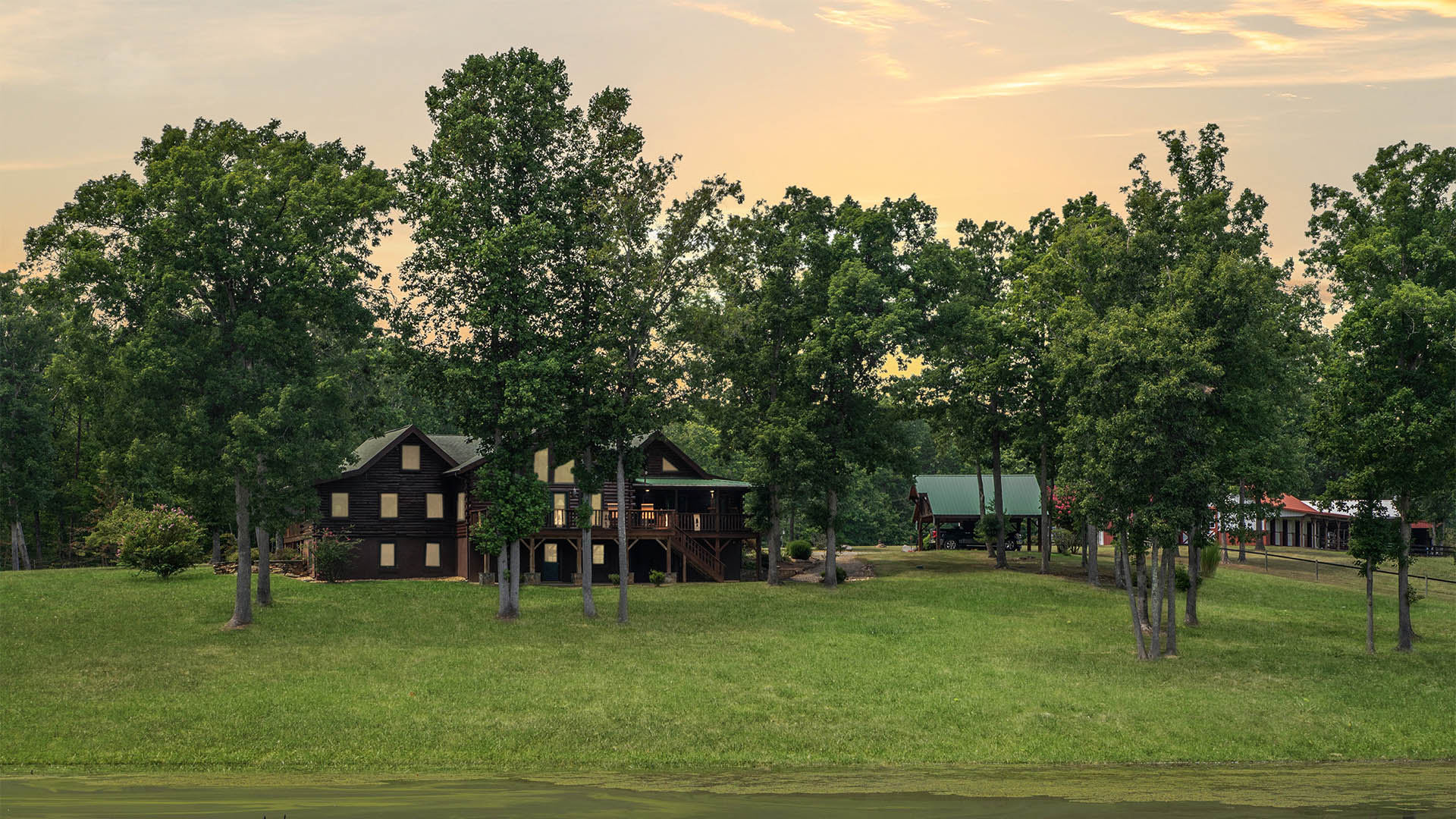 log home overlooking pond at private Virginia horse farm near Gordonsville