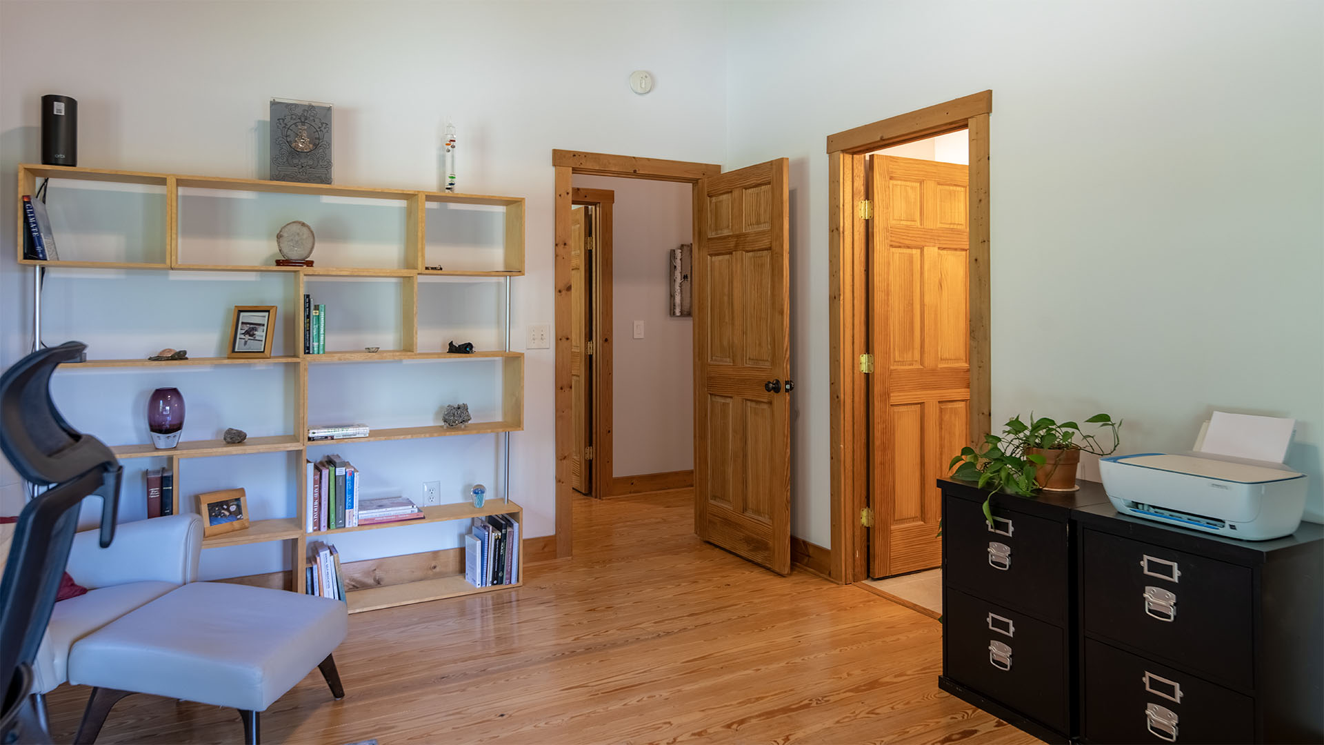 Flexible bedroom and office space in the Madison Virginia log home