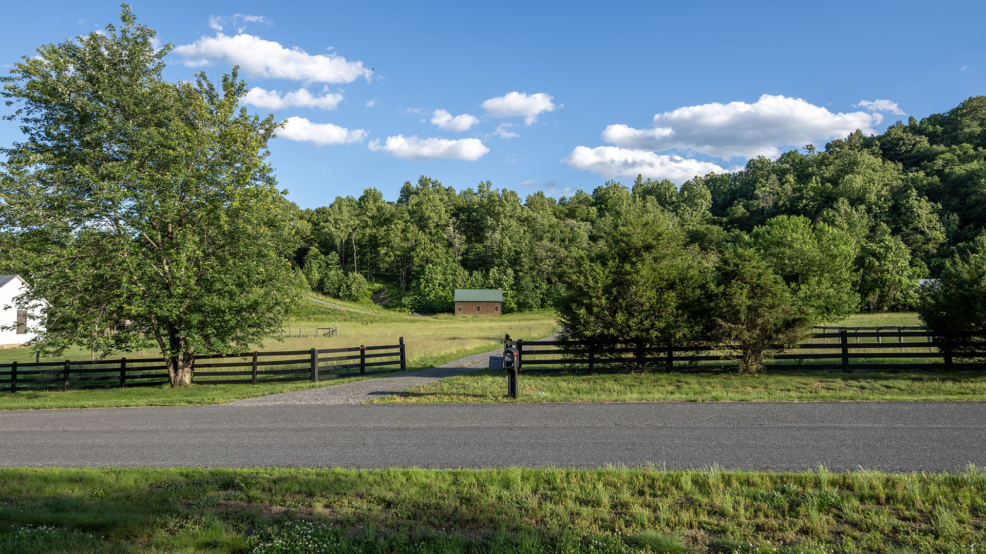 Entrance to 99 Bluff Mountain Road Madison VA