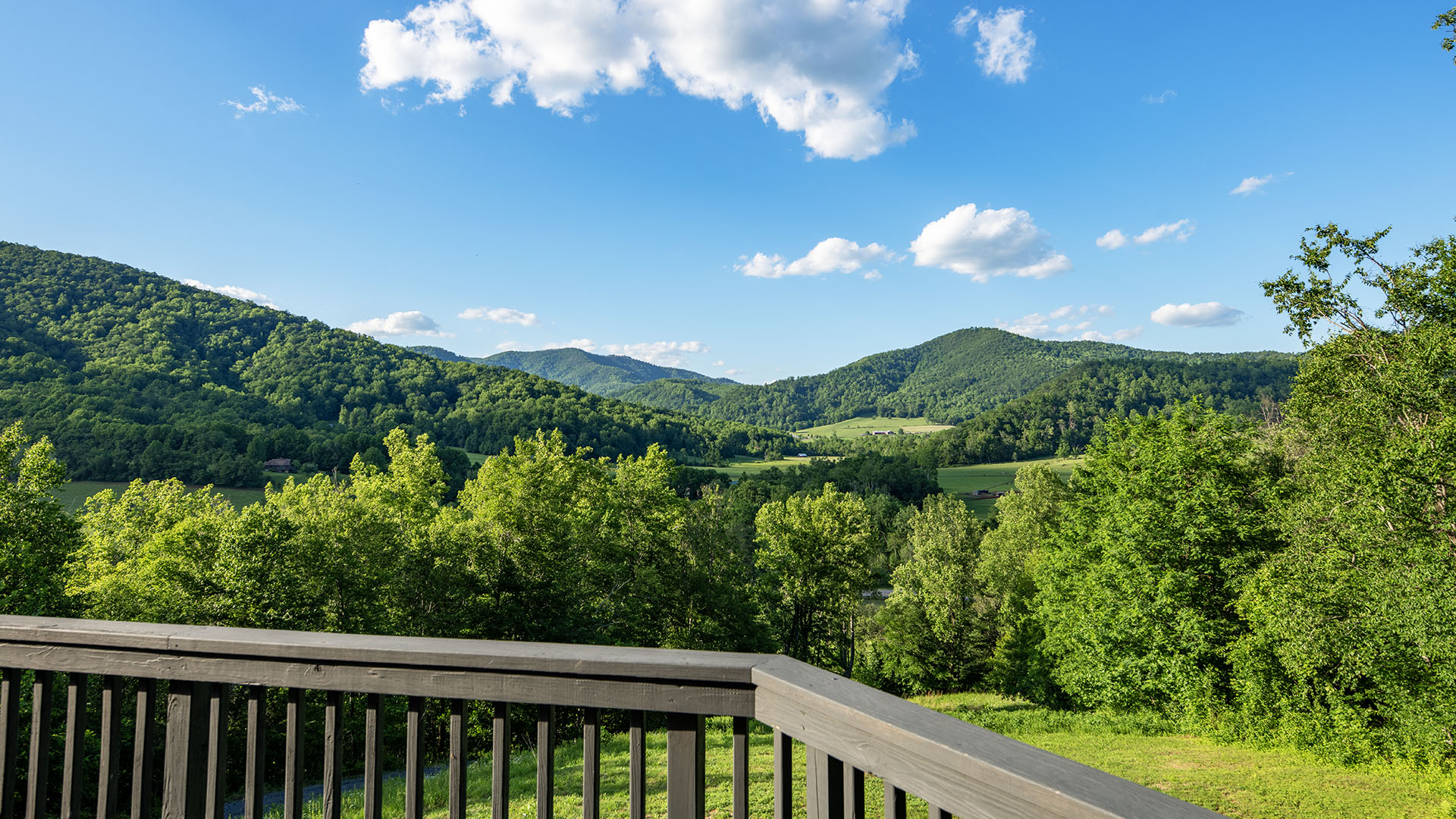 Blue Ridge Mountain views in Graves Mill Valley in Madison Virginia