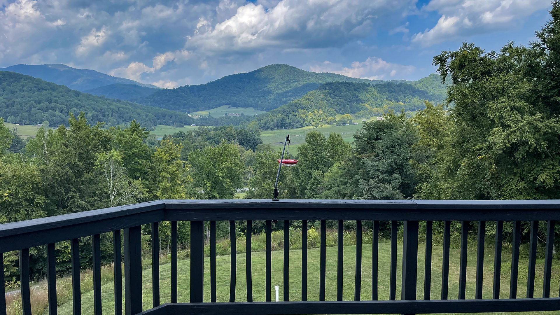 Private mountain view country home in Graves Mill Valley, Madison County Virginia